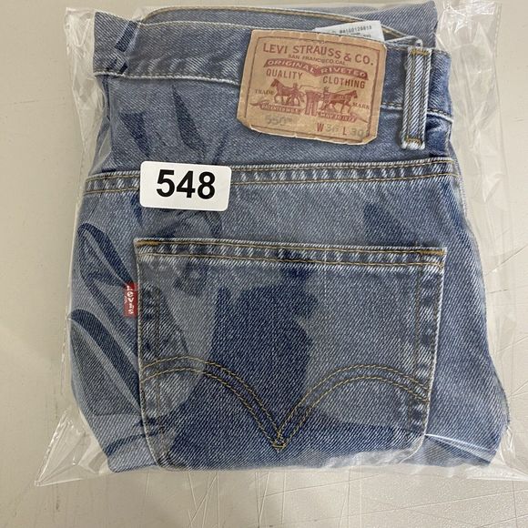 Levi's Strauss Co 550 Mens Jeans Blue 34x29 Relaxed Fit Faded Distressed Denim - Picture 16 of 16